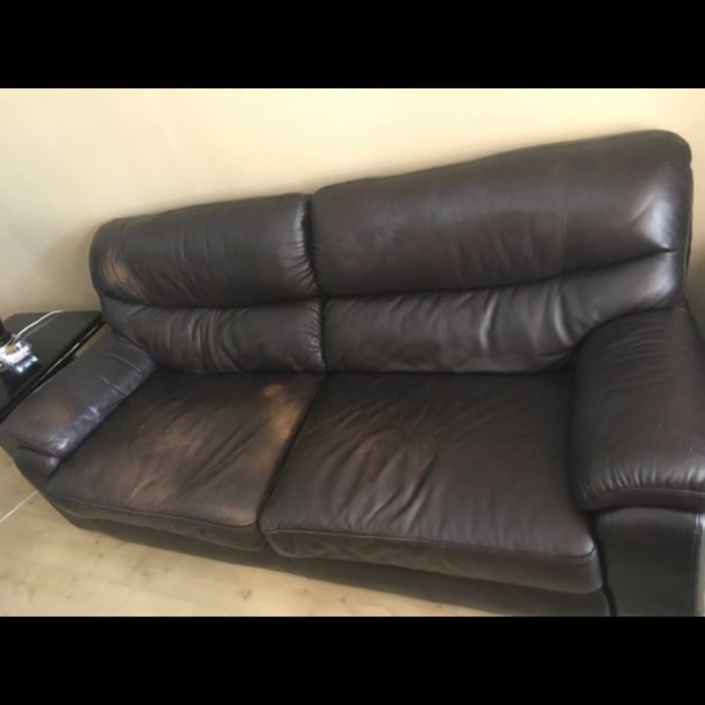 LEATHER COUCH! Used but comfy PICKUP ONLY!!